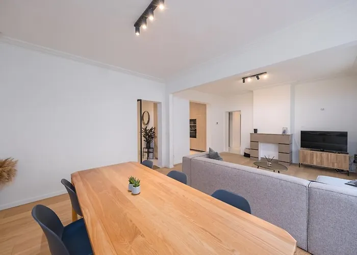 Amandine - Luxury 3 Bedrooms With Free Parking