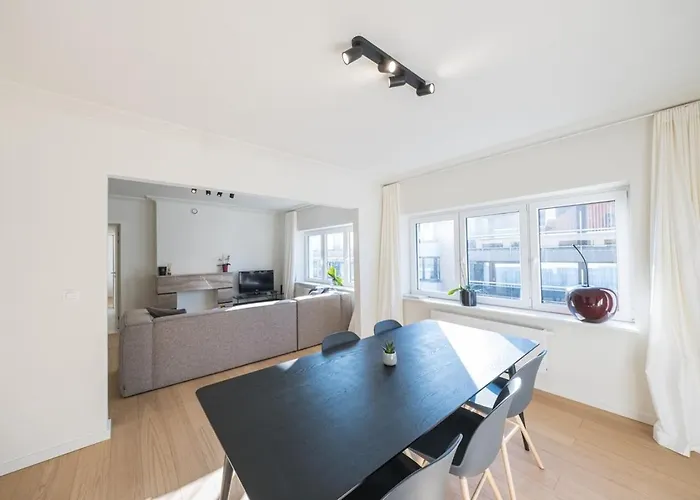 Apartment Amandine - Luxury 3 Bedrooms With Free Parking Ostend