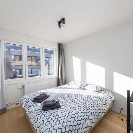 Amandine - Luxury 3 Bedrooms With Free Parking * Ostenda