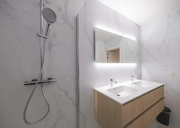 Amandine - Luxury 3 Bedrooms With Free Parking